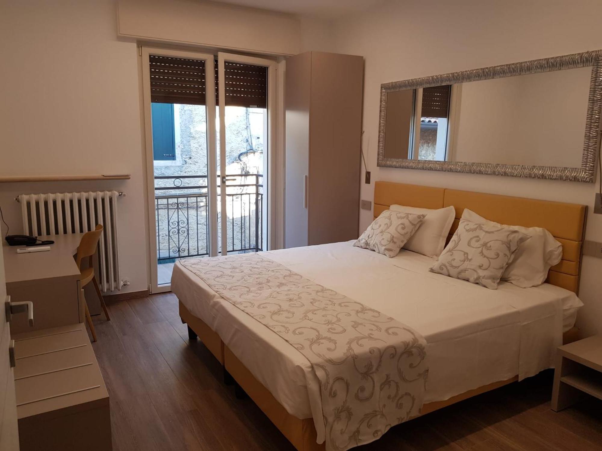 Hotel Pace Brenzone sul Garda Εξωτερικό φωτογραφία